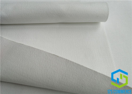 La aguja de la laminación de PTFE perforó 550gsm sentido poliéster